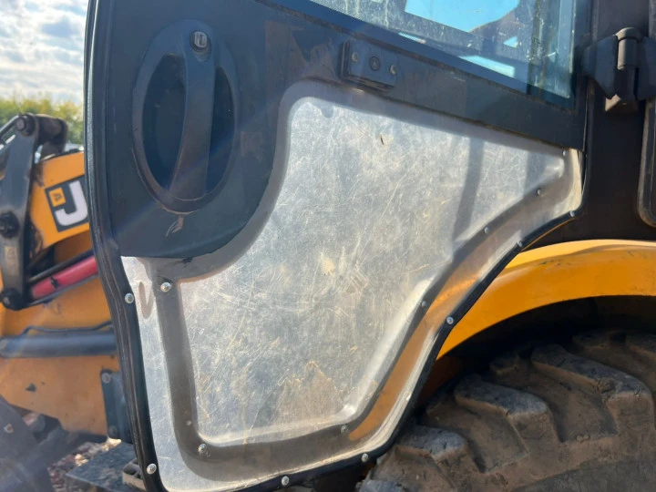 Трактора, комбайны и специальные автомашины Экскаватор-погрузчик JCB 3CXT 14M2NM 2020 года выпуска
